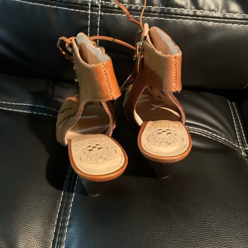 Women’s Vince Camuto Shoes Size 6M